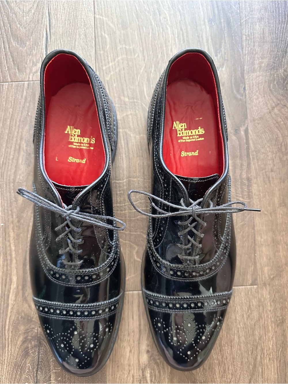 NWOT RARE - Limited Edition Red Lined Allen Edmonds Strand “Patent Leather” - Picture 4 of 7